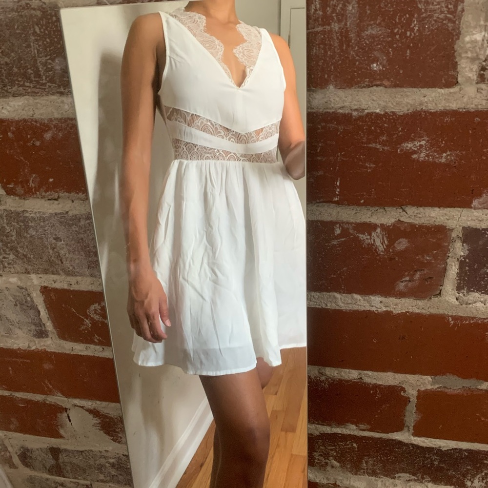 Delicate lace & chiffon dress